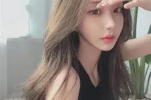 网红“迅猛龙特蕾莎”会员直播引热议因操作失误公开回应真相！